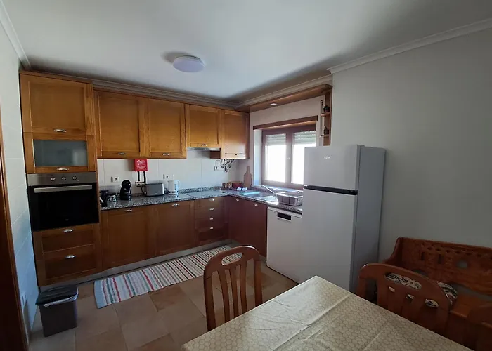 Casa Andorinhas * لورينها