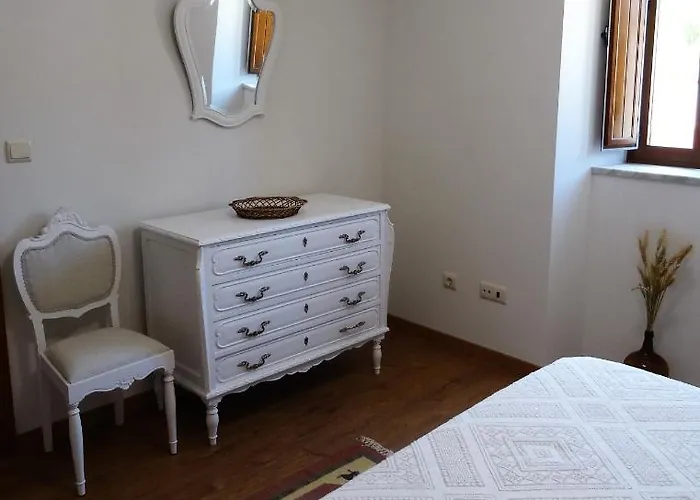 Casa Andorinhas * لورينها